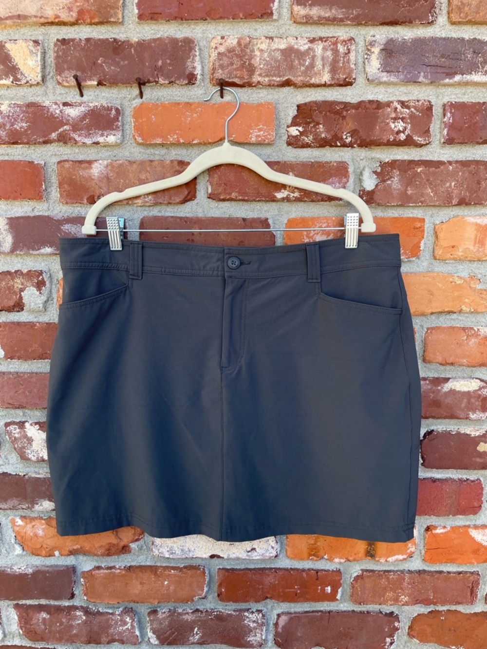 EUC Eddie Bauer Skort